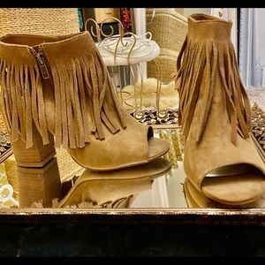 Confortable suede shoes